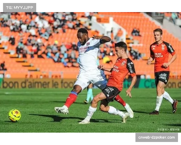 里昂对阵摩纳哥，中场核心缺阵影响攻防转换