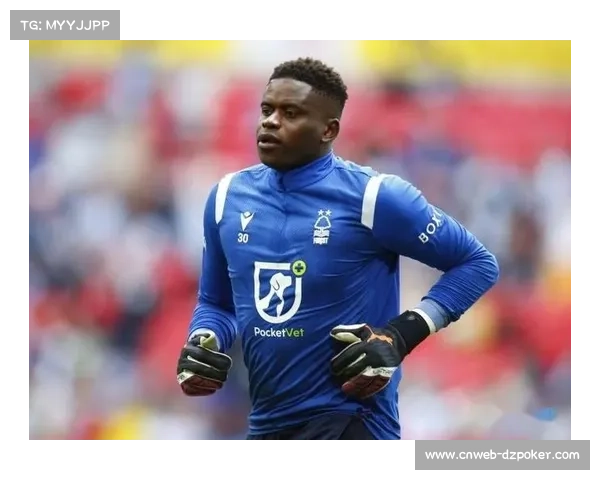 雷恩门将桑巴多次神扑,赛后评分高达9.5分 雷恩门将桑巴多次神扑,赛后评分高达9.5分